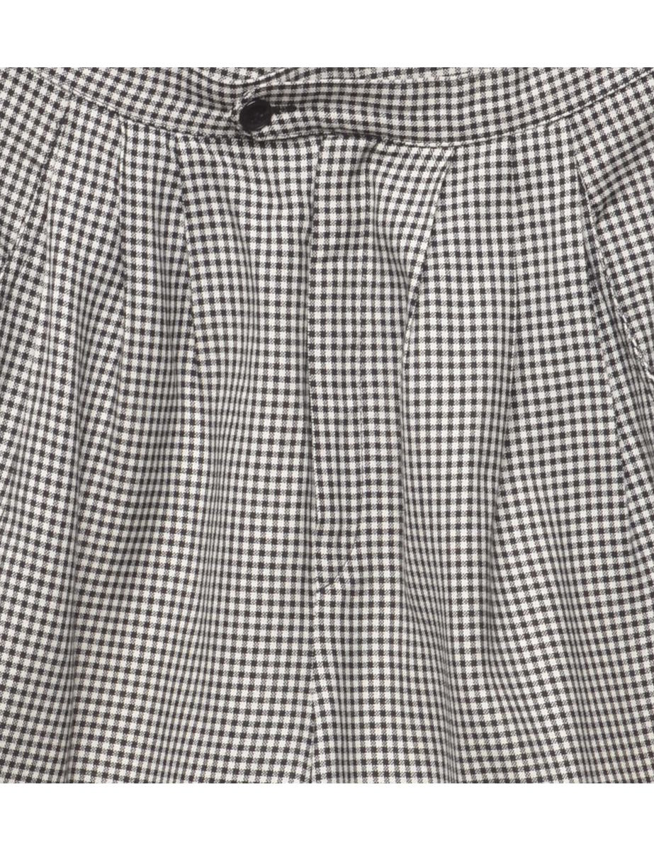 Checked Shorts - W26 L7