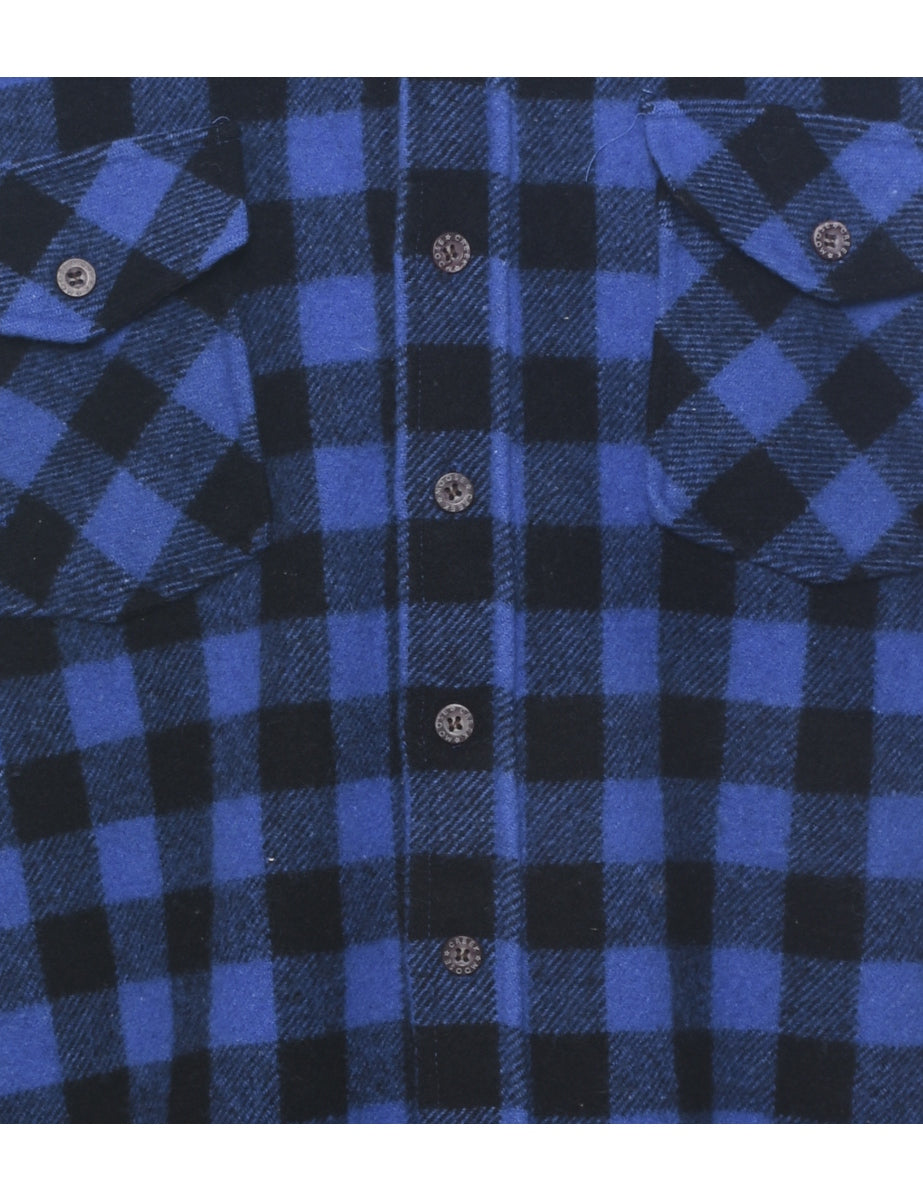 Long Sleeved Checked Shirt - L