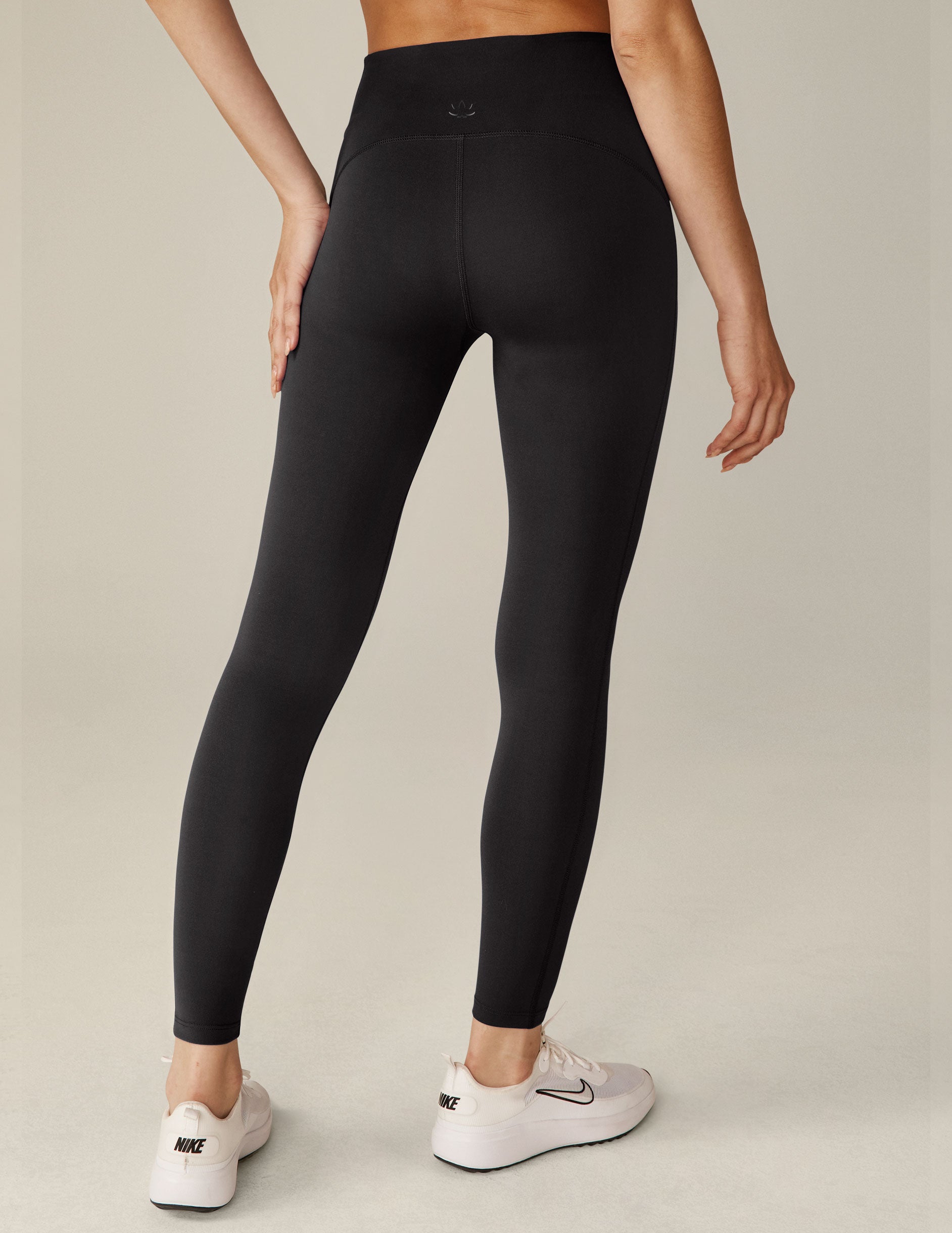 POWERBEYOND Strive Midi Legging 2.0