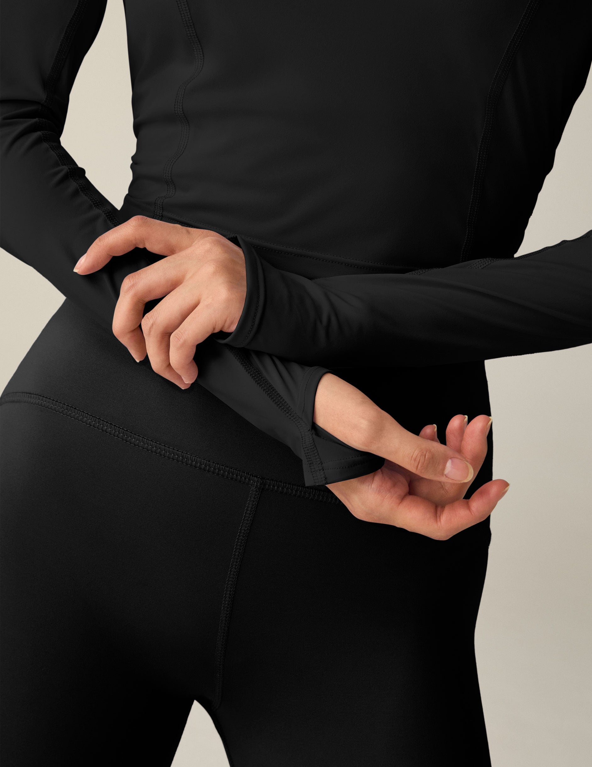 POWERBEYOND Lite Airshield Long Sleeve Cropped Top