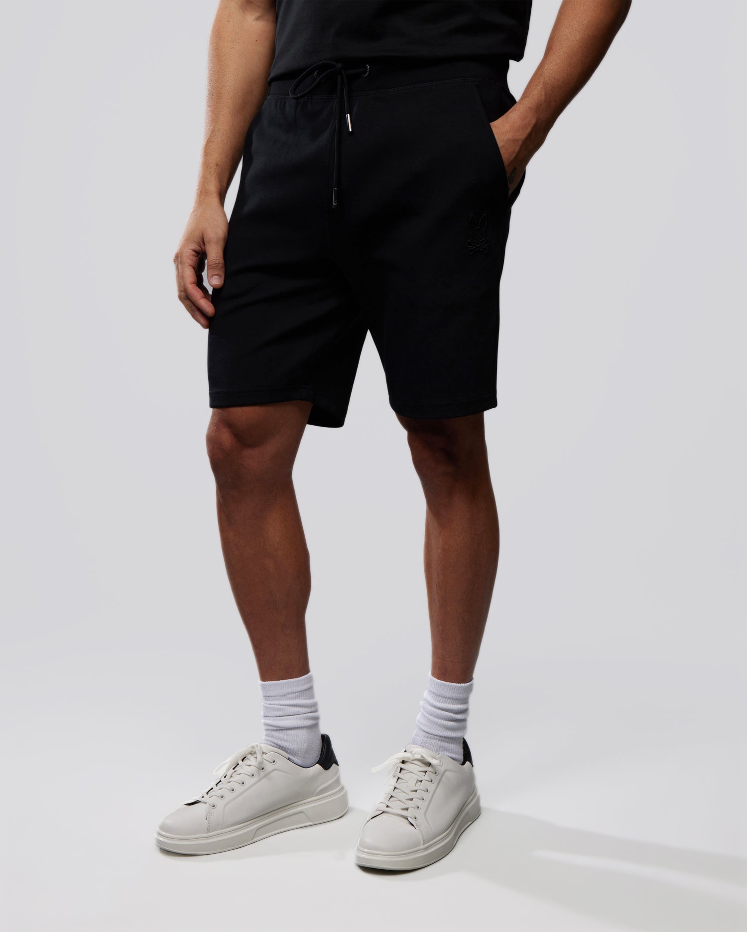 MENS OUTLINE SWEATSHORTS - B6R507ARCN