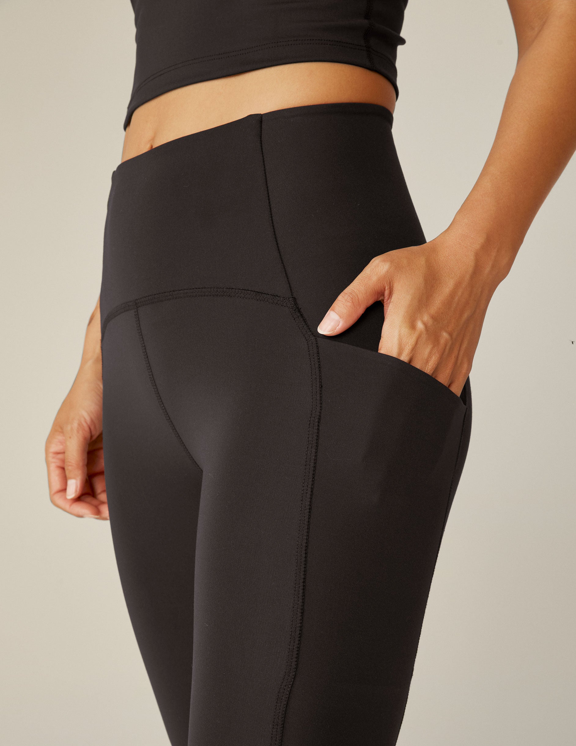 POWERBEYOND Strive Pocket Midi Legging 2.0