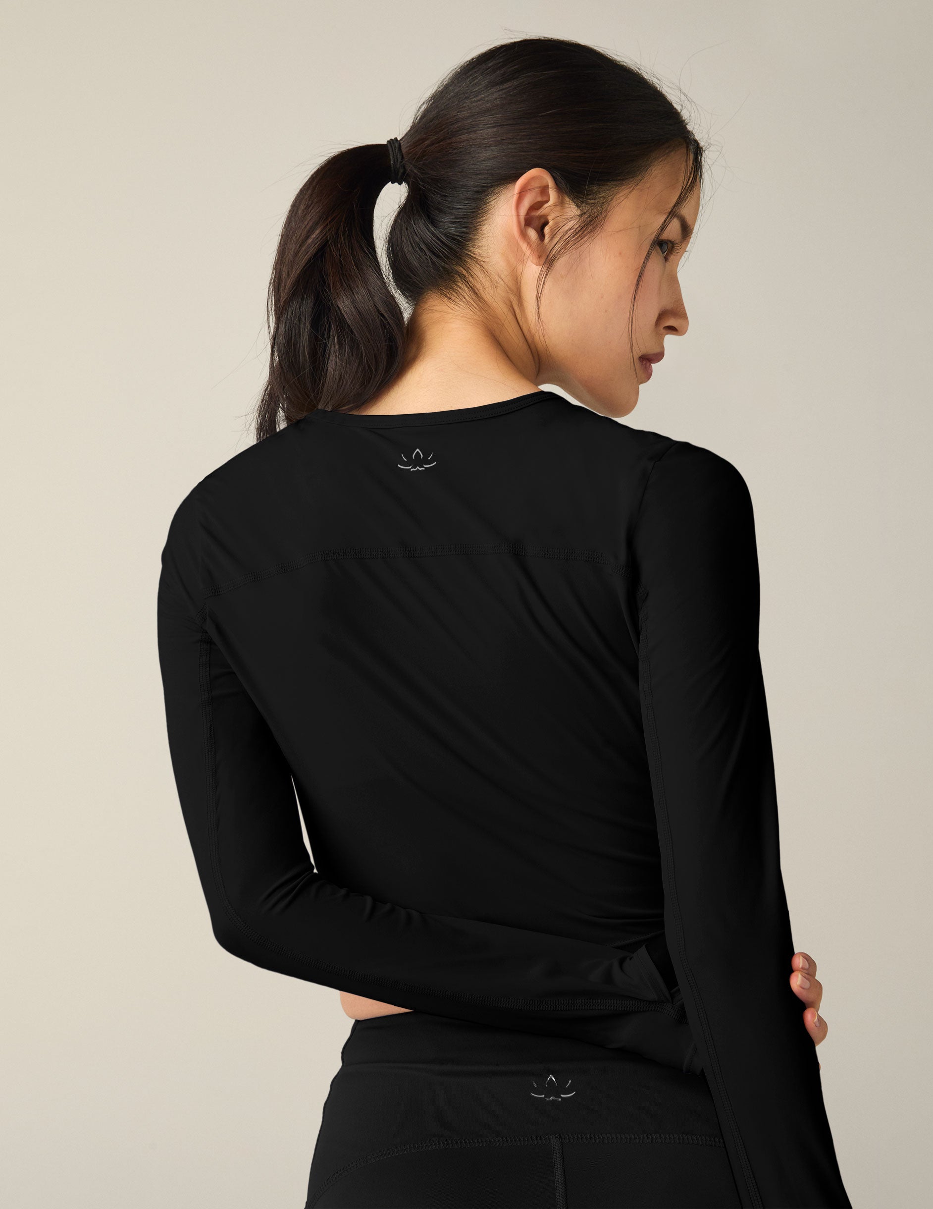POWERBEYOND Lite Airshield Long Sleeve Cropped Top