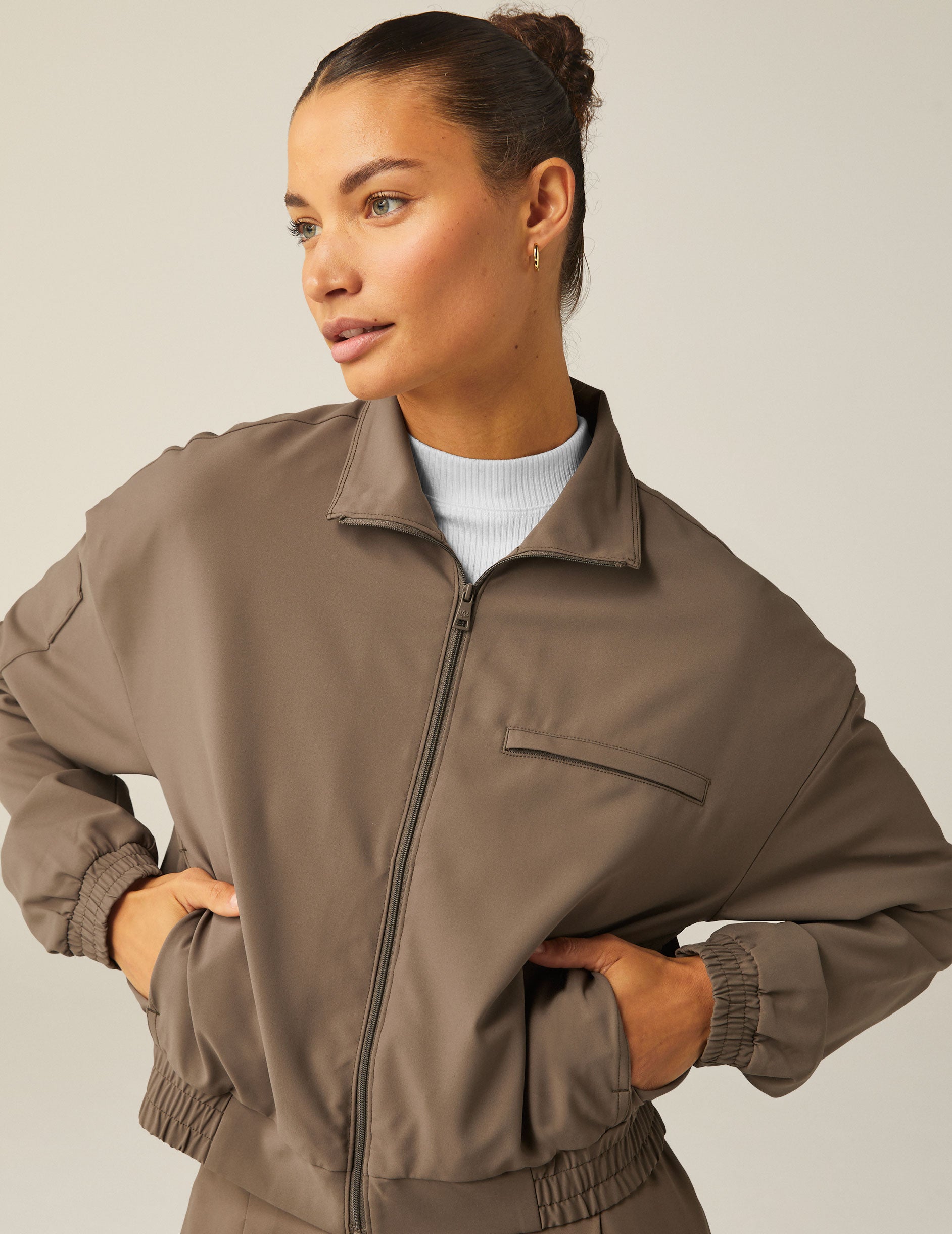 Status Pocket Sleeve Cropped Jacket