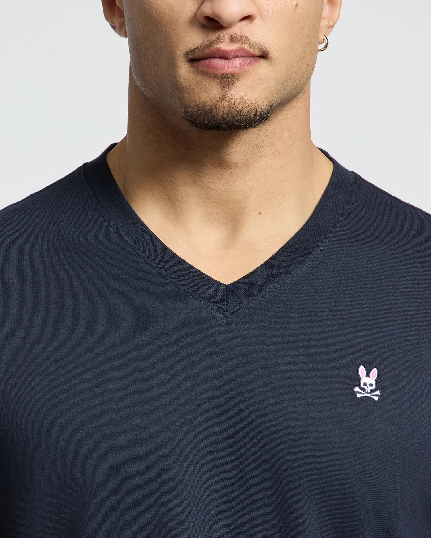 MENS CLASSIC V NECK TEE - B6U100ARPC