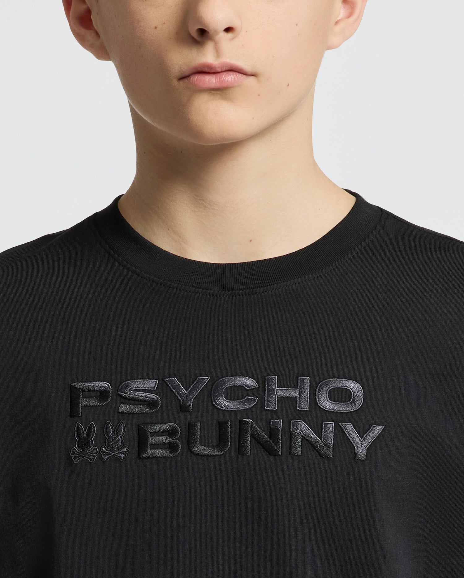 KIDS BERNI EMBROIDERED WORDMARK GRAPHIC TEE - B0U417F200