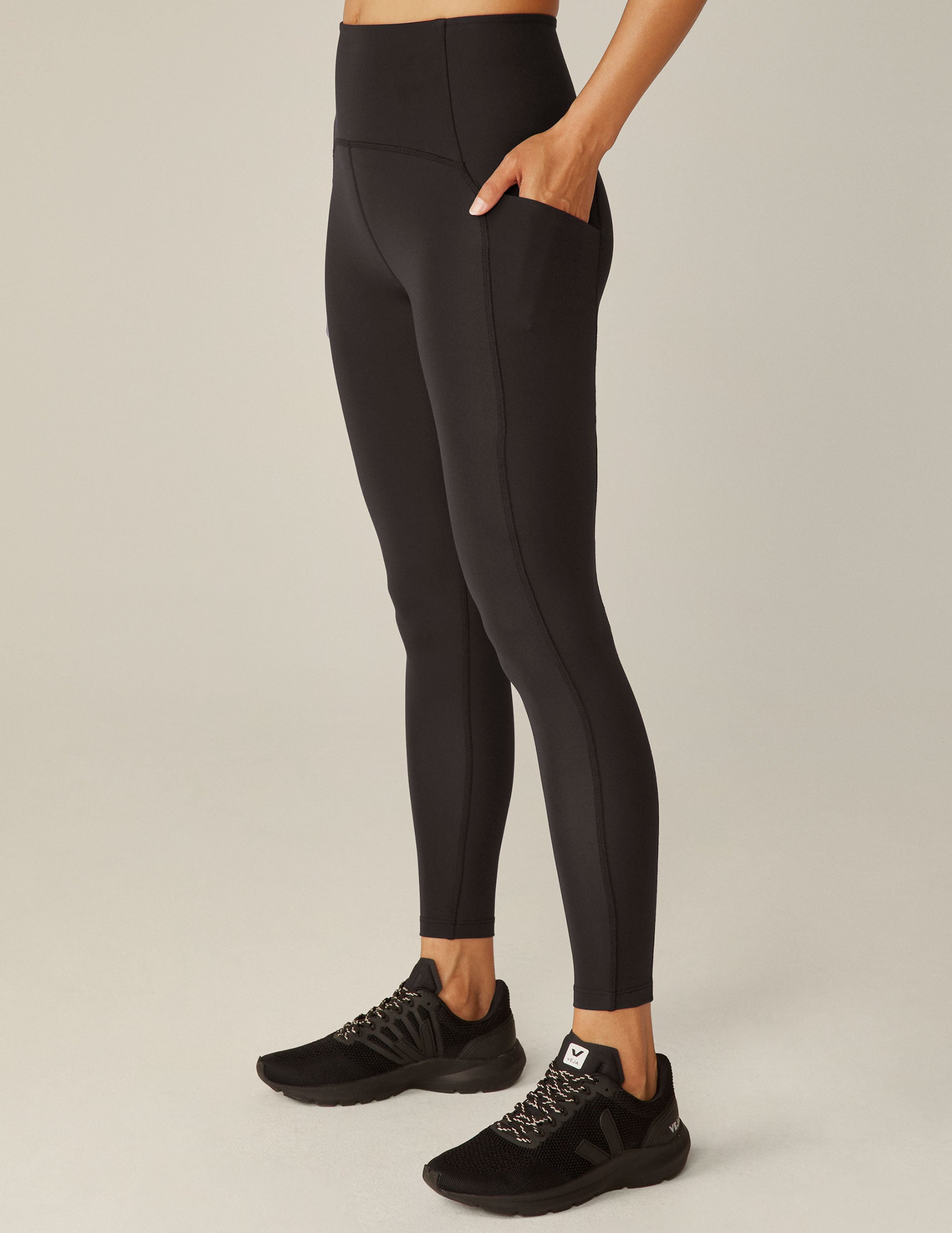POWERBEYOND Strive Pocket Midi Legging 2.0
