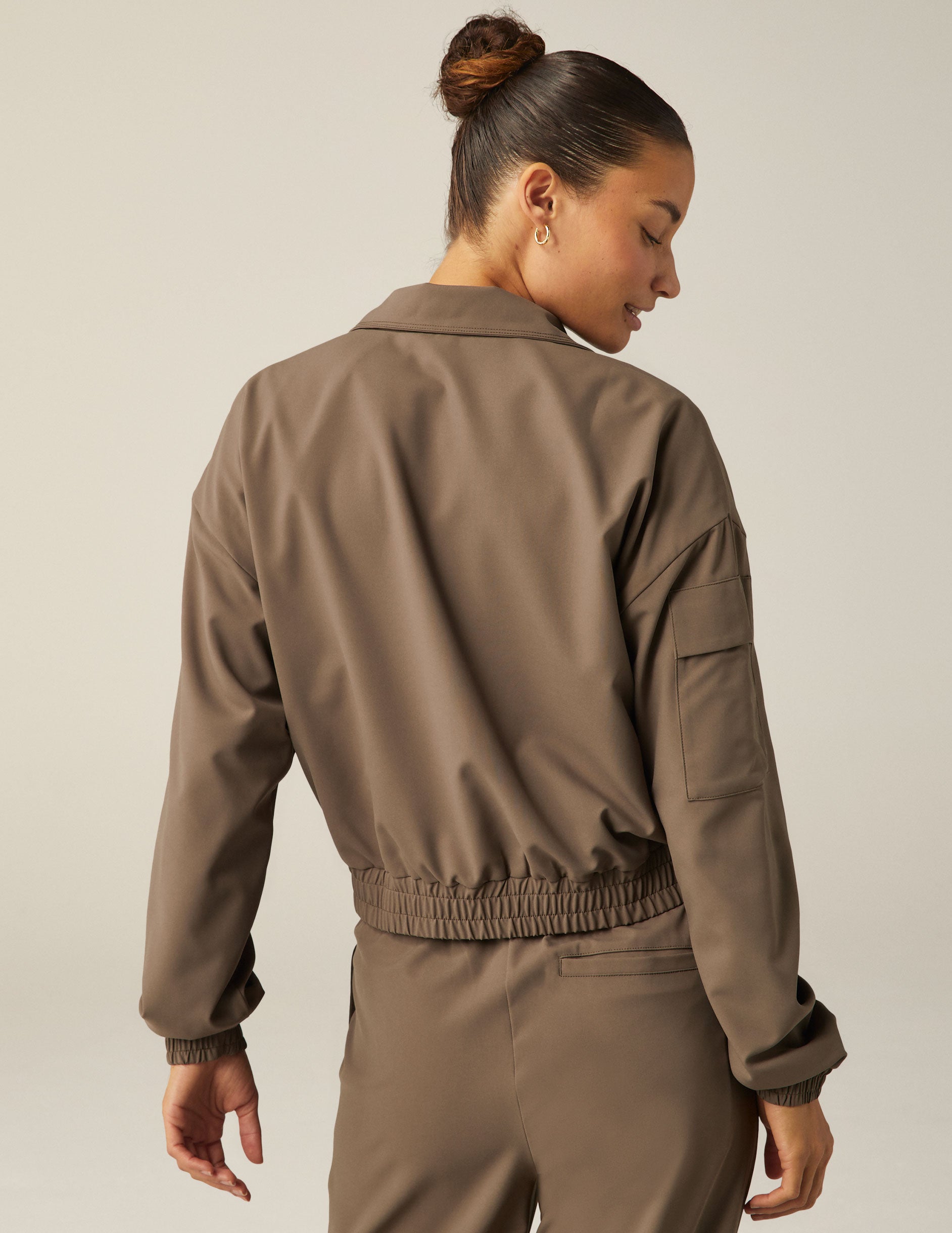 Status Pocket Sleeve Cropped Jacket