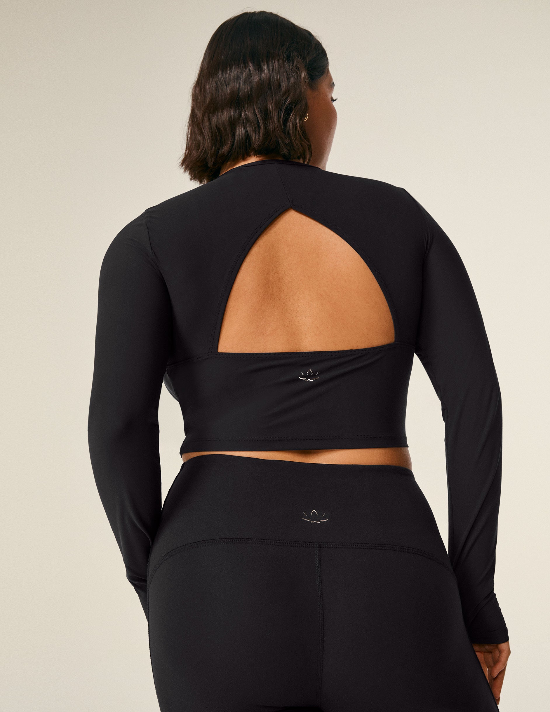 POWERBEYOND Lite Cardio Cropped Pullover