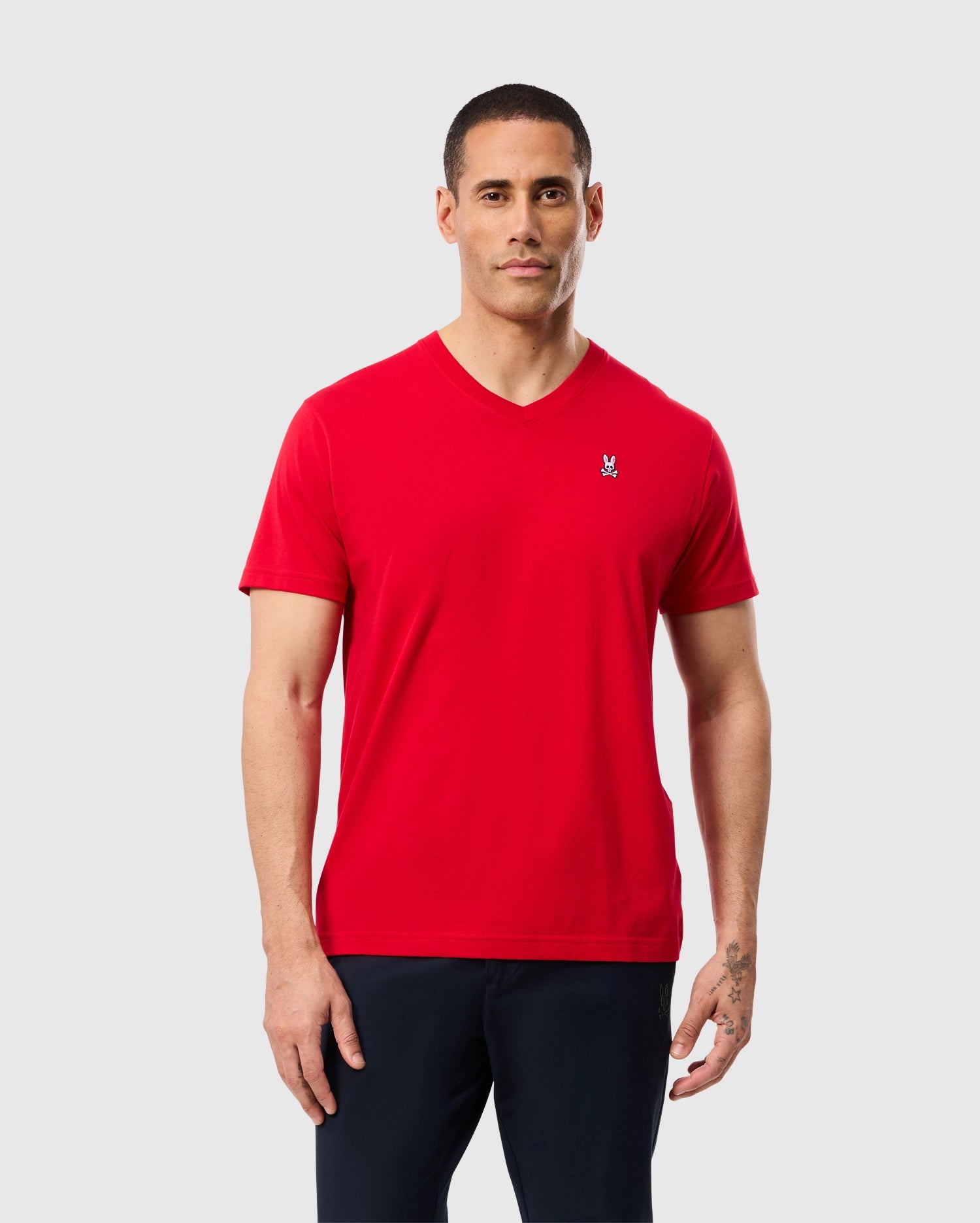 MENS CLASSIC V NECK TEE - B6U100CRPC